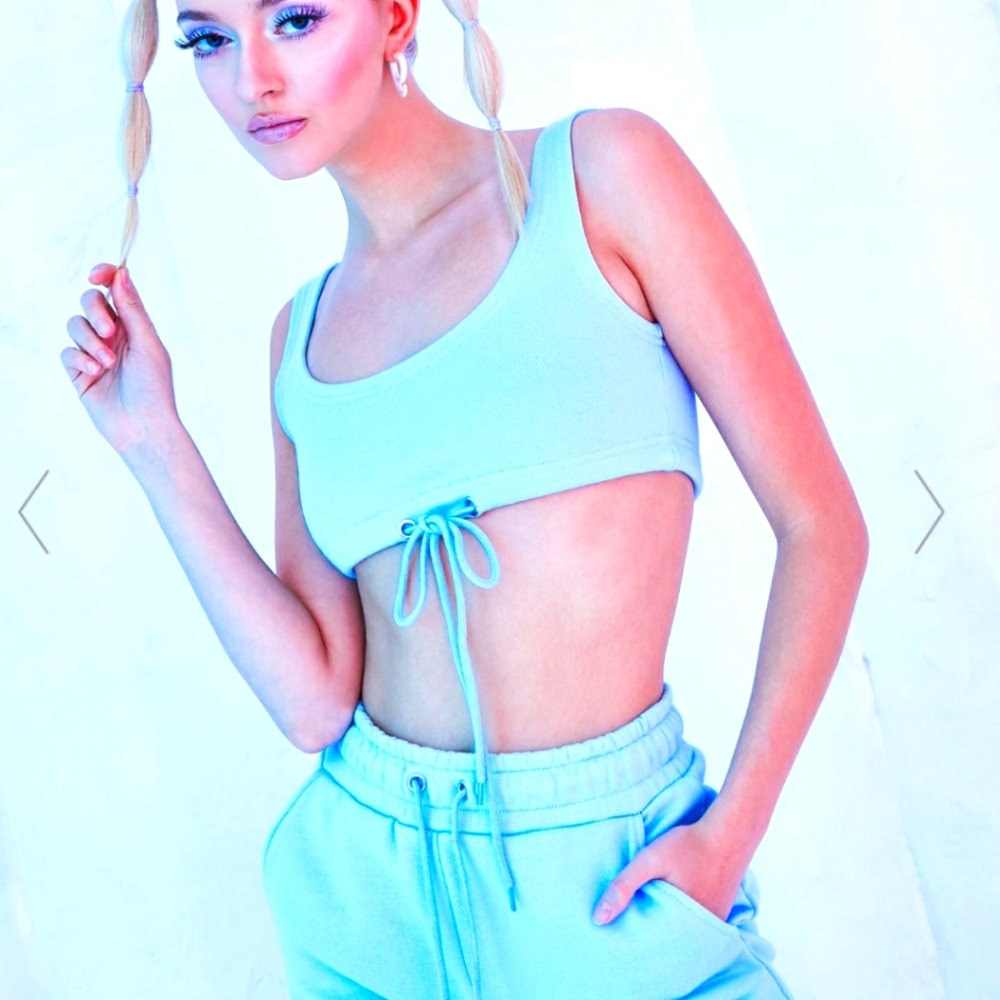 Dollskill crop tank baby blue